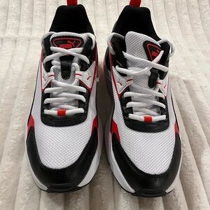 Puma Men's Dynamic White, Black, and Red Sneakers Size 8.5
